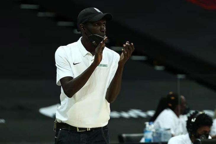 كرة سلة - مامادو جويي